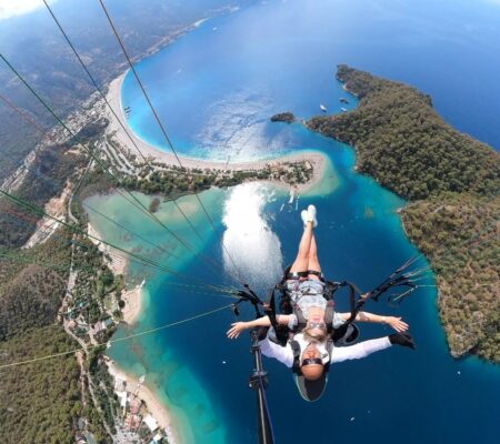 Fethiye’de mutlaka gezilecek 5 yer Fethiye-Ölüdeniz'de gidip de yamaç paraşütü yapmadan dönülmez.